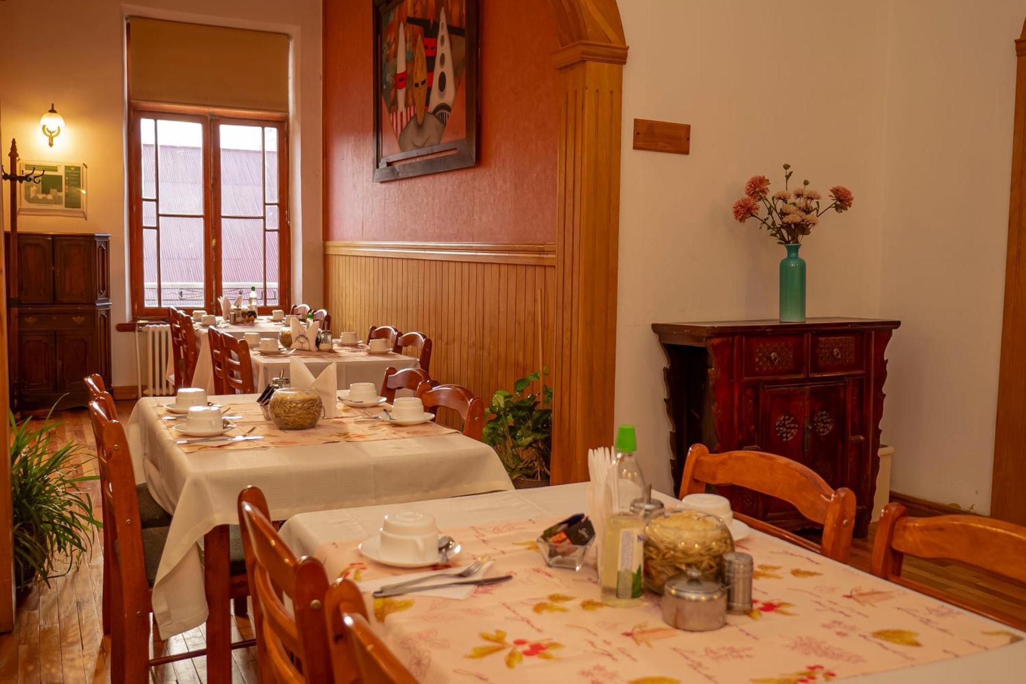 Hotel Plaza Punta Arenas Extérieur photo