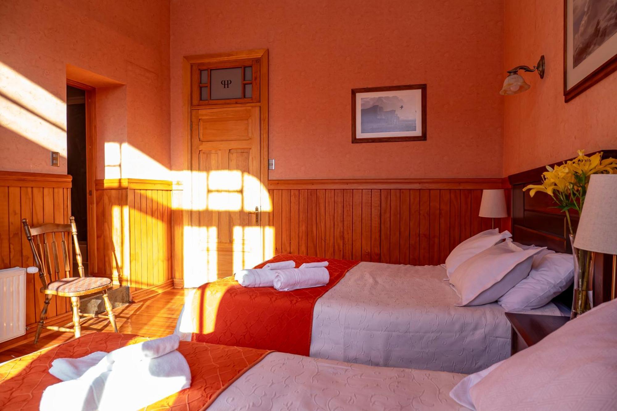 Hotel Plaza Punta Arenas Extérieur photo